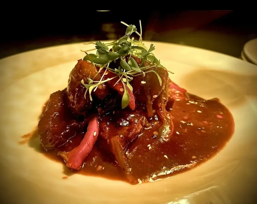 Braised beef in sauce