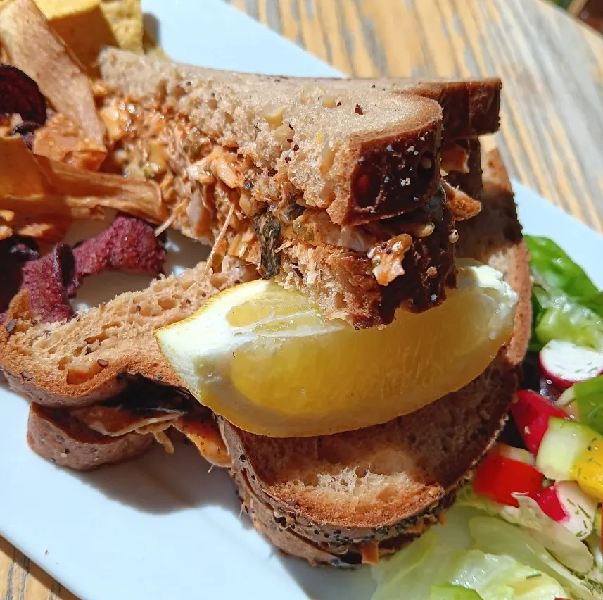 Crab sandwich